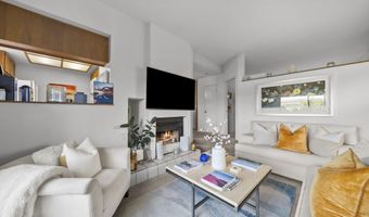 5728 Skyview Way G, Agoura Hills, CA 91301