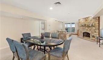 31 Coddinton Wharf 8, Newport, RI 02840