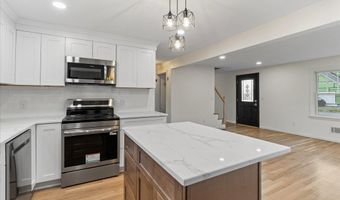 127 Steere St, Attleboro, MA 02703