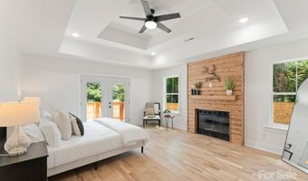 6326 Cedar Croft Dr, Charlotte, NC 28226