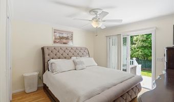 212 Lexington Ave, North Providence, RI 02904