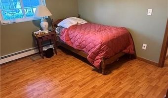 20 Zambarano Ave 202, North Providence, RI 02911