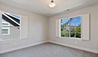 20421 Aberdeen Dr, Bend, OR 97702