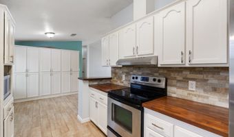 3079 Rakowitz, Adkins, TX 78101