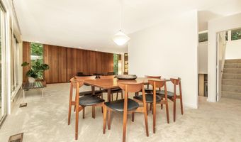 2707 Englave Dr, Ann Arbor, MI 48103