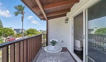 2111 S Bronson Ave, Los Angeles, CA 90018