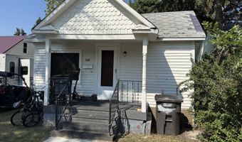 606 Ohmer St, Bottineau, ND 58318