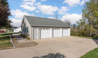 13294 212th Ave, Anamosa, IA 52205