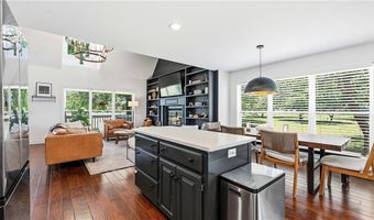 4301 SW 2nd St, Bentonville, AR 72712