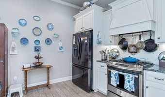 214 Roanoke Cir, Benton, LA 71006