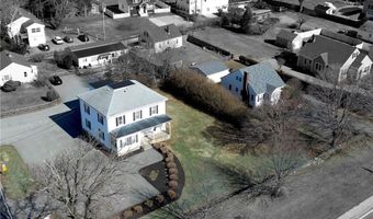 460 E Main Rd, Middletown, RI 02842