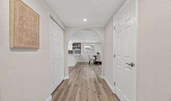 635 Jamaica Cir E, Apollo Beach, FL 33572