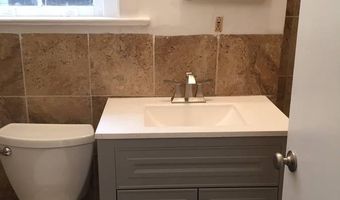 3520 W PL NW #103, Washington, DC 20007