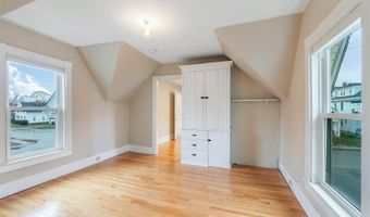 32 Webster Ave, Bangor, ME 04401