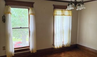 26 Elmwood Pl, Athens, OH 45701