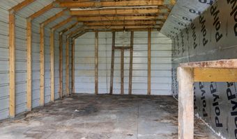 20597 Lawrence 2210, Aurora, MO 65605