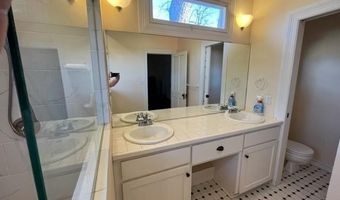 510 W Avenue B, Hico, TX 76457