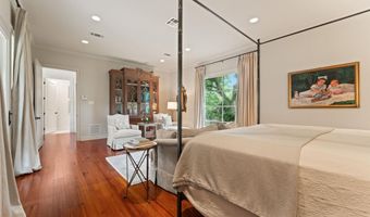 3044 Mcconnell Dr, Baton Rouge, LA 70809