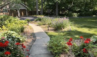 806 Woodridge Ct, Avon, IN 46123
