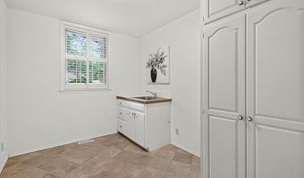 600 Brookhollow Ct, Bartlesville, OK 74006