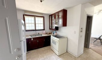 926 6th Ave, Brookings, SD 57006