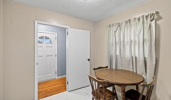1878 Broadway Dr, Bean Station, TN 37708