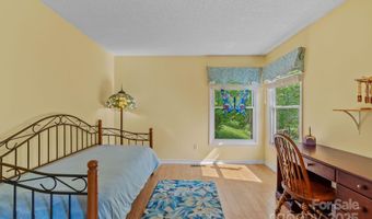 4- B HedgeRose Ct, Asheville, NC 28805