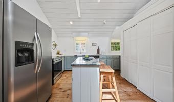 60 Old Deerfield Rd, Candia, NH 03034