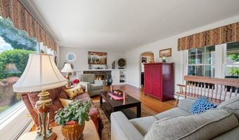 71 Reservoir Ave, Andover, NJ 07801