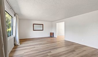 1114 LAKEWOOD Dr, Albany, OR 97321