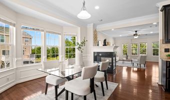 25741 CLAIRMONT MANOR Sq, Aldie, VA 20105
