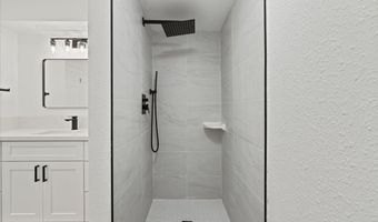 402 Auhana Rd, Kihei, HI 96753