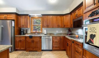 15 Hamden Place Rd, Arundel, ME 04046