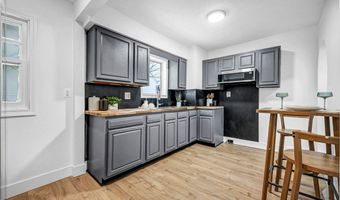 896 Indian Trl, Akron, OH 44314