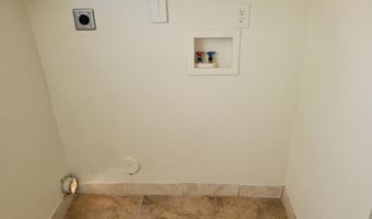 527 N 4TH St B, Avondale, AZ 85323