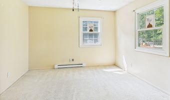 2111 Angie Ln, Anderson, IN 46017
