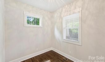 3030 Attaberry Dr, Charlotte, NC 28205