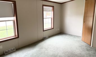 2 Windsor Dr, Alfred, ME 04002