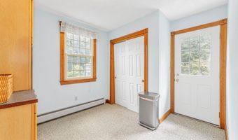5 Strawberry Ln, Billerica, MA 01821