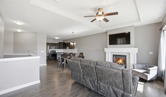 2420 3rd Ave SE, Altoona, IA 50009