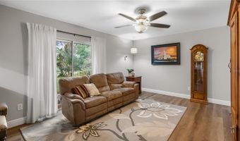 821 PENNSYLVANIA Ave, Altamonte Springs, FL 32701