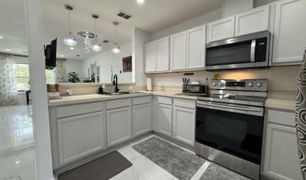 106 SUNRISE Ct, Atlantic Beach, FL 32233