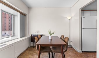 555 E William St 4J, Ann Arbor, MI 48104