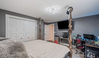 321 32nd St SW, Altoona, IA 50009