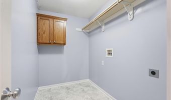 1323 N 158th Ct, Basehor, KS 66007