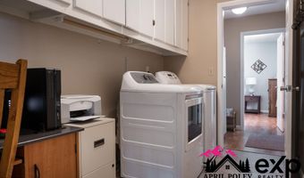 261 Hemlock St, Buffalo, WY 82834