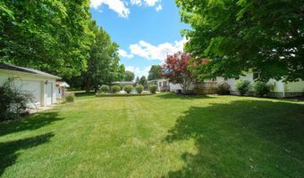 2943 Lee Marie Dr, Adrian, MI 49221