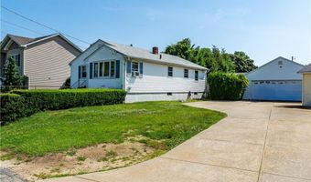 111 Belgium St, Cranston, RI 02920
