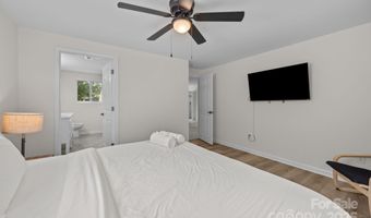 1511 Lisbon Ln, Charlotte, NC 28269