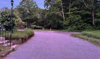 43 Meeting St, Coventry, RI 02816